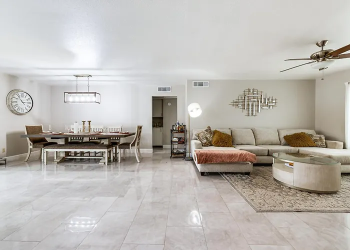 Backyard Oasis! Family-friendly Retreat Tempe