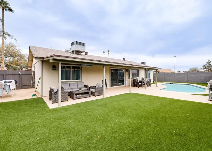 Backyard Oasis! Family-friendly Retreat